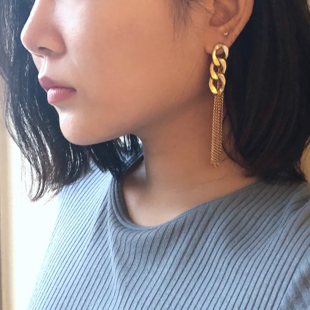 MOVING SALE Gold tassel chain earring - Picture 2 of 3